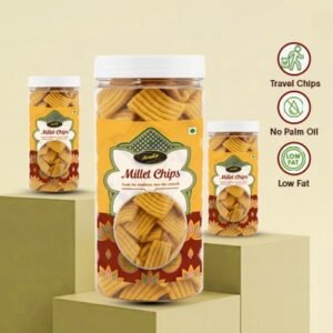 "Transparent plastic jar mein rakhe huye healthy Millet Chips." "Crunchy aur roasted Millet chips ek premium transparent plastic jar mein, white background ke saath." "Healthy snacks - Roasted Millet Chips in a clear plastic container, gluten-free snacks image."